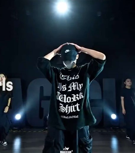 Hip Hop Dance Choreography by Girls