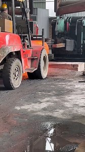 The blank of the iron post was forged into discus Good tools and machinery make work easy Phần trống của cột sắt được rèn thành đĩa Công cụ và máy móc tốt giúp công việc trở nên dễ dàng #mechanic #auto #mechanicsteve #inspiring #motivation #handwashchallenge #mechaniclife | Amazing video 2