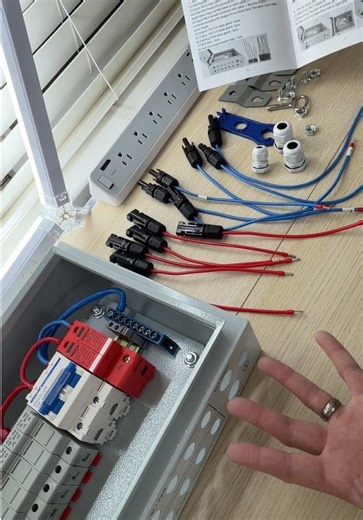 VEVOR PV Combiner Box Review and Installation Guide