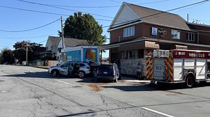 Crews respond to crash in Scranton