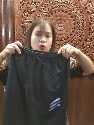 Exploring the Style of Long Pants with Aye Aye
