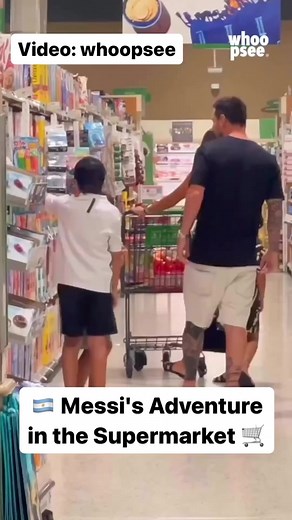 🇦🇷🐐 New images of Messi visiting @publix in Miami! Unmissable! 📺 #Messi #Miami #intermiami #florida #argentina #seleccionargentina #videoviral #messifans #messi10 #lionelmessiedit video @whoopsee.it