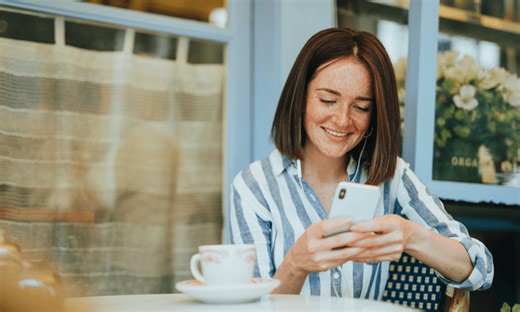 How does interest work in a savings account?