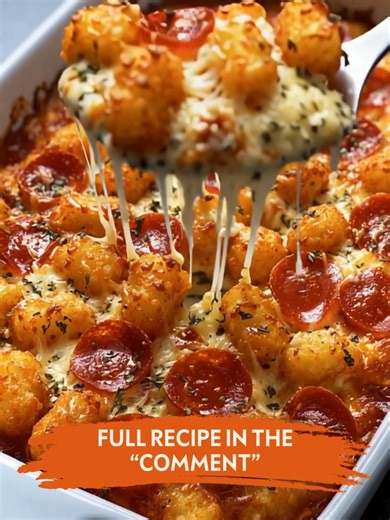 Pizza Tater Tot Casserole The ultimate comfort food — cheesy, crispy, and loaded with pizza flavor! 😍🍕✨ 📝 Easy Recipe Ingredients: 1 bag (32 oz) frozen tater tots 1 lb ground beef (or Italian sausage) 1 jar (24 oz) pizza sauce ................................. Full Recipe in First Cօʍʍеոτ 👇 | Healthycutmeals by Claire
