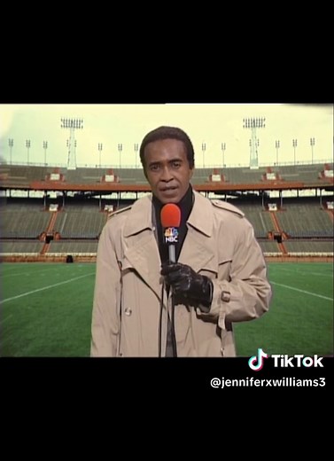 Tim Meadows as OJ Simpson in an @Saturday Night Live skit from 1995 with Will Ferrell playing former Bills HC Marv Levy… #SNL #Sketch #SNLSketch #SNL #TimMeadows #TheJuice #OJSimpson #OJ #WillFarrell #MarvLevy #Bills #BillsMafia