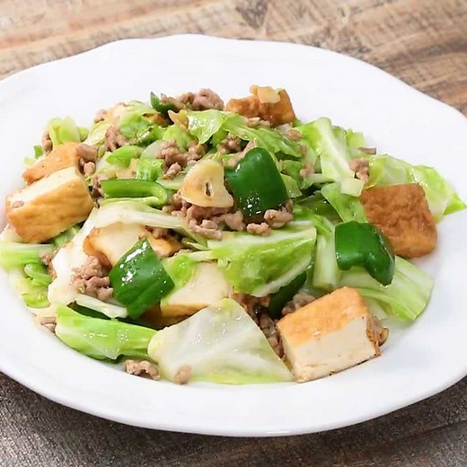 ごはんがすすむ！ キャベツと厚揚げの肉味噌炒めのレシピ動画・作り方 | デリッシュキッチン