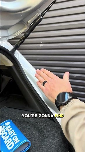 How to install a car tag?