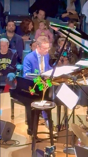 .🎹 Linus And Lucy (Peanuts theme) - A Charlie Brown Christmas - Live At SFJazz - 2024