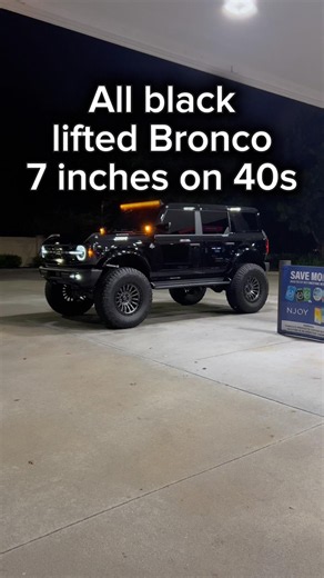 2026 Ford Bronco 7 inch lift on 40s #broncos #40s #liftedtrucks #fordbronco #ford #fordperformance