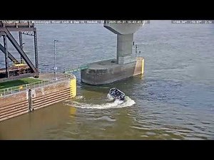 Close Call at Keokuk Lock 19, boater losses control of his boat on May 31st, 2025