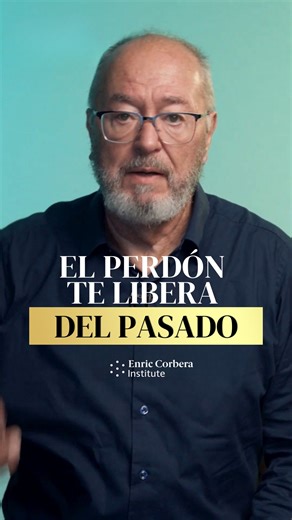 Enric Corbera - Bioneuroemoción® on Instagram: "💭¿Prefieres tener la razón o estar en paz? Para cambiar tu percepción es necesario renunciar a tu forma de ver el mundo y atreverte a cuestionar tus creencias.💛🧘‍♂️ #EnricCorbera #Bioneuroemoción #ConcienciaEmocional #DesarrolloPersonal #Despertar"