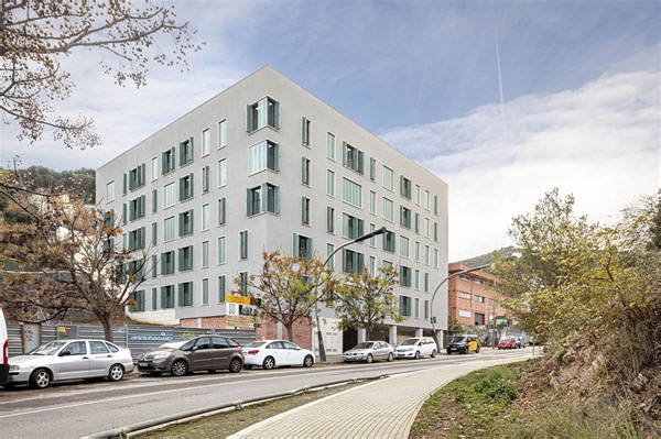 31 Social Housing Units in Torre Baró / Aldayjover Arquitectura y Paisaje   Burgos & Garrido arquitectos