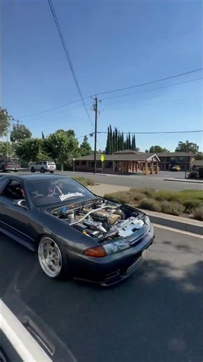 R32 GTR TERRORIZES THE STREETS!!