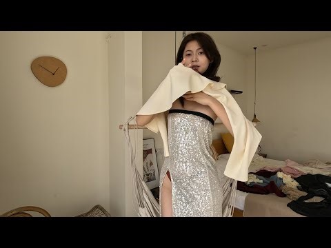 可爱的大学生小艺，展示我们家proudfox家独家设计的两款服装哦