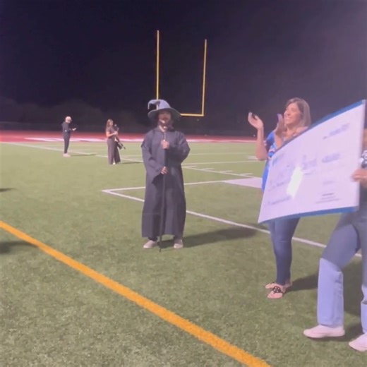 AZ Blue was honored to join Desert View High School in Tucson for a special moment during their final home football game of the season — surprising Mr. Davidson, the beloved band teacher and marching band director, with a $5,000 donation toward new and replacement instruments! 🎺🥁 Thanks to the incredible support from the school and our AZ Blue team, we were able to help bring Mr. Davidson’s Donors Choose project to life: “Quality Trombones to Slide into Marching Season.” His dedication to his 