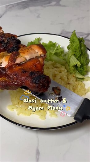 @sfs_kitchen on Instagram: "Suka nyaaa nasi ayam madu macamni, korang wajib try tau!"