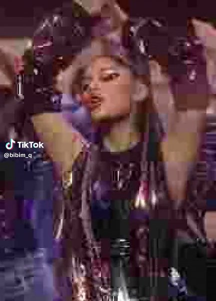 ARIANA IN 4K | Stunning Ariana Grande Edits