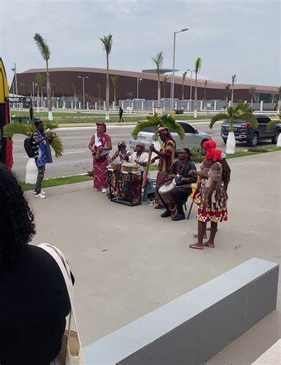 Angola beautiful (@angolabeautiful)’s videos with som original - Angola beautiful