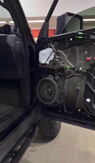 Full DSP System with THREE @jlaudioinc W6 10’s powered by a @rockfordfosgate T1500! #aspensound #caraudio #jlaudio #rockfordfosgate #pnw #spokane #cda #boise #soundquality #dsp | ASPEN SOUND