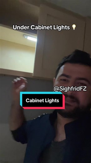 Luces con sensor de movimiento, Sirve para tu cocina o tu closet! #cabinetlight #rechargablelight #tiktokmademebuyit #sighfridfz