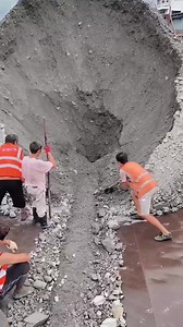 86K views · 369 reactions | Very dengerous job  #factsvideo #fact #facts #factswalesir #amazingfacts #factsdaily #factsinhindi #reelsinstagram #reelinstagram #trending #viral #reels #reel #trendingreels #viralreels #education #knowledge #science #experiment: #factwalesir | Faiju k shorts | Facebook