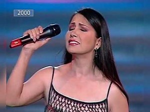 HISTORIA DE UN AMOR - ANA GABRIEL - EN VIVO SUBTITULADO