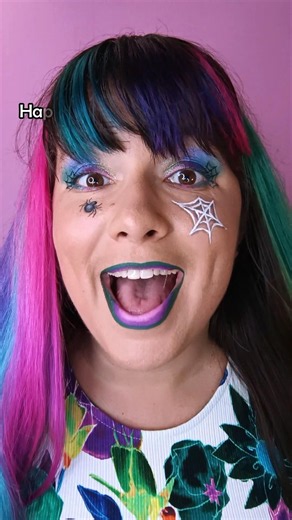 From alt glam makeup to Halloween makeup! 🕸️🕷️
