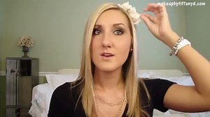 How to Create an everyday natural bronze smokey eye