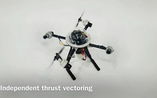 TJ-FlyingFish具有可倾斜推进力的空中水上四旋翼飞行器