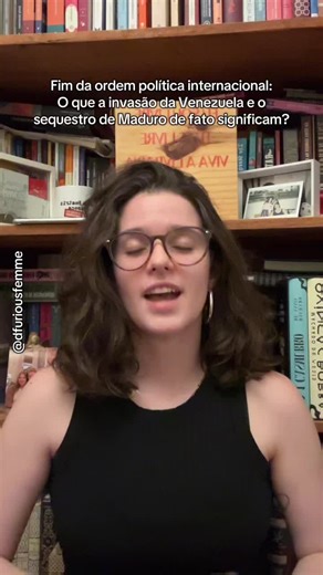 O mundo está mudando - e está em guerra. Você PRECISA se manter informada. Você PRECISA se manter crítica. | Nós, mulheres, somos as primeiras a perder direitos quando uma crise se abate: as crises fortes, as contrações violentas, os tempos profundamente sombrios, estão chegando - e nós estamos na linha de frente para quando eles nos alcançarem. | mantenha-se atenta para manter-se viva. | como sempre, mais do que nunca: radicalize-se. | #meninaslivres #mulheresvivas #venezuela