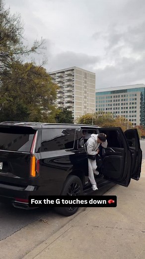 @foxtheg_ Has touched down at MF Duel 🥊 | Misfits Boxing