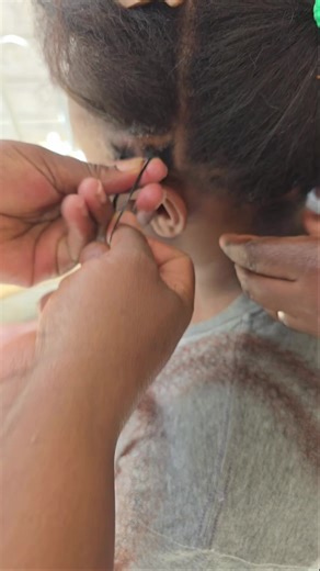 How to Create Knotless Braids with Spring Twist Hair