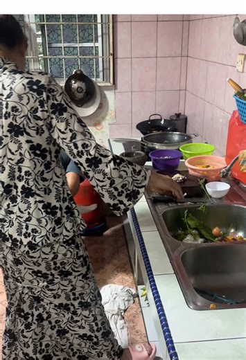 The Heartwarming Kitchen: A Place for Family Connection