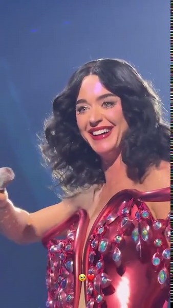 WATCH: Katy Perry seen emotional following Orlando Bloom split