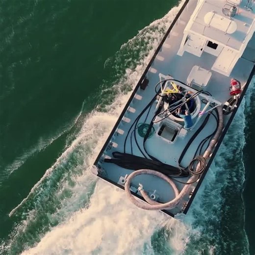 Our new 15m dredging vessel is a perfect example of how smart engineering, composite expertise, and a drive for efficiency come together to deliver real value to operators. Equipped with a Damen… | Nic Stevens