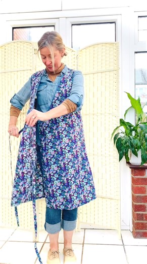 Classic Vintage Style Wrap Apron #vintageapron #apronstyle