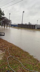 Everybody else has snow and ice but my yard flooded 🥴 | Lamarcus Stovall