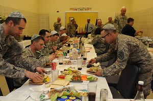 Project MOT Sends Rosh Hashana Packages to Armed Forces