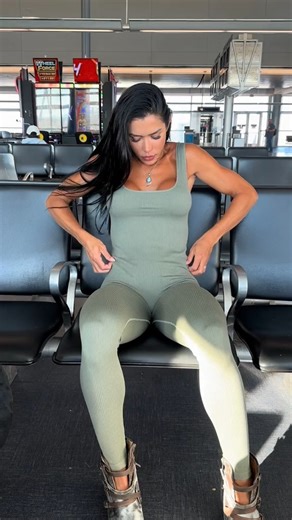 #beach #beachlife #girls #girlswholift #pool #poolparty #friends #friendship #workout #workoutmotivation #workoutideas #gym #gymlife #fitnessgirl #reels #viral | Girl house