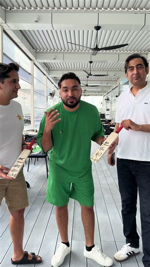 India vs Pakistan Cricket Excitement and Autographs