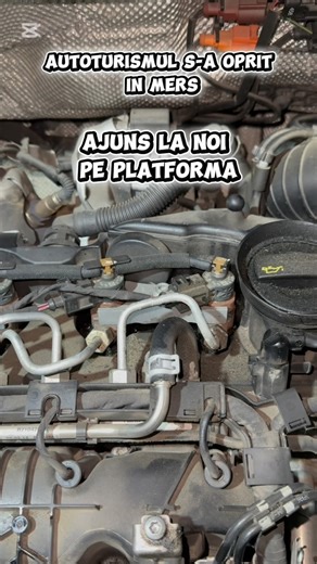 Volkswagen Sharan 2014, motor diesel. Autoturismul s-a oprit în mers, ajuns la noi pe platformă. S-a constatat că surubul bridei ce ține injectoarele 3 și 4 era slăbit/deșurubat destul de mult! Este o problemă des întâlnită la acest tip de motorizări 😯 #volkswagen #injector #sharan #engine | Full auto electric & Ac repair