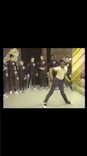 The Genius & Magic of Mr.Wave - Body Popping / Waving / Electric Boogie (80s Dancing)
