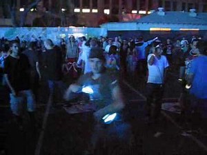 EDC 2010 : Glowsticking Compilation