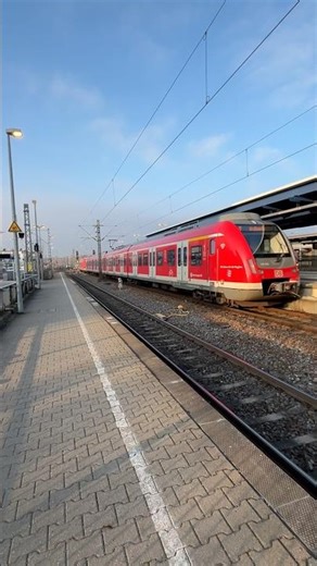DB 430 080 und 430 067 der S-Bahn Stuttgart als S1 Kirchheim #br430 #bwegt