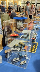 Bourse aux miniatures au Musée de L'Aventure Peugeot 🦁 ce samedi 25 mai jusqu'à 18h ! Venez découvrir le monde de la collection au format réduit 😉 | L'Aventure Peugeot