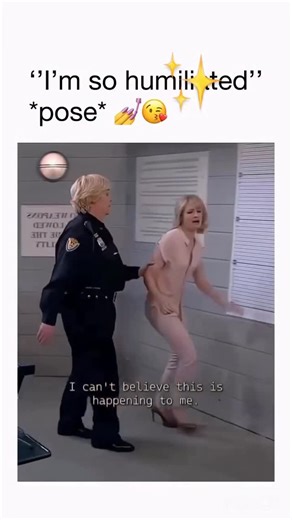 Movie Facts on Instagram: "🎥 Did you know? In 2 Broke Girls, Beth Behrs (Caroline) actually trained at the Upright Citizens Brigade and has a strong improv background — which is why many of her one-liners landed so sharply. A lot of the show’s rapid-fire jokes were tweaked on set to better fit the cast’s comedic timing."