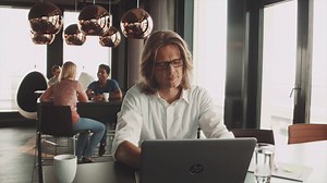 Diversity is our advantage! When we talk about #diversity, it comprises many things. For example flexible working conditions which give Bosch associates a better work life balance. Watch Henrik’s video to hear about it! More on diversity at Bosch: https://www.bosch.com/sustainability/associates/ | Bosch Global