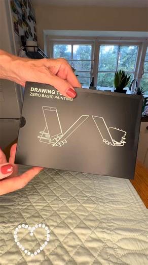 I’ve never been able to draw… until this little gadget changed everything 🎨✨ Just place your phone or tablet and trace the image with ease! The portable optical copy pad makes it simple for beginners (like me 🙋‍♀️) or anyone who wants to level up their art skills. This thing is seriously amazing! #D#DrawingHackA#ArtMadeEasyB#BeginnerFriendlyCopyPad | Plausibley