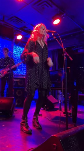 Women of Americana on Instagram: "@vondashepard graced the stage of the legendary @theiridium in NYC on Sunday night performing songs from her nine original albums plus a few “Ally McBeal” memories, including the Dusty Springfield chestnut, “I Only Want To Be With You.” 👏💛✨ #vondashepard #ionlywanttobewithyou #iridium #nyc #womenofamericana"