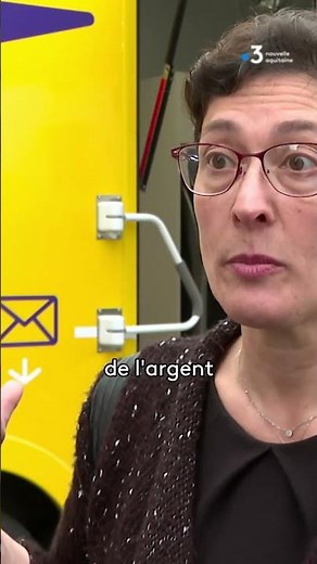 🚚💸👴 Tous les services de La Poste y compris un distributeur de billets dans un bureau roulant !